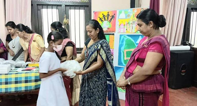 Prize and Certificate Awarding of Sahajeewanaye Ru Sithuvili of Art Competition, and World childres Day