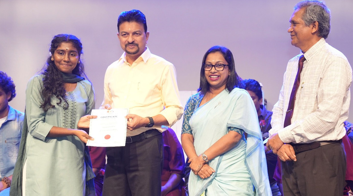 බහු භාෂා නාට්‍ය වැඩසටහන යකා වැවට නන්දිකඩාල් – සුපවත් සමාජයක රංගාවේෂය