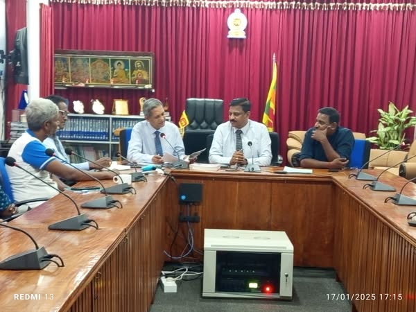 A meeting was held to discuss socioeconomic issues in the Northern Provinces to establish sustainable peace between communities.